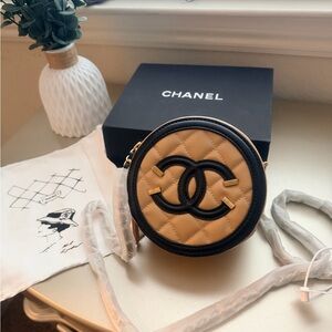 New with tag & box Beige/black Quilted round Crossbody Bag